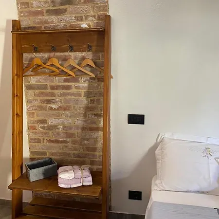 Bed & Breakfast Tarello 1880